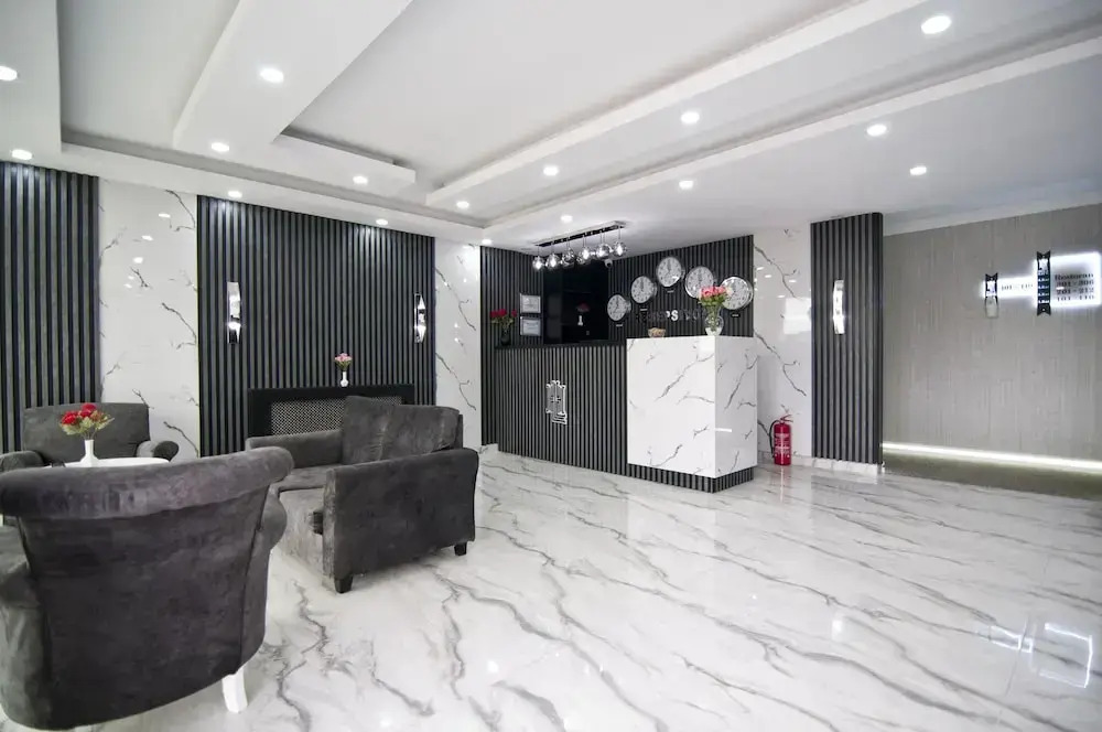 Hill Life Hotel