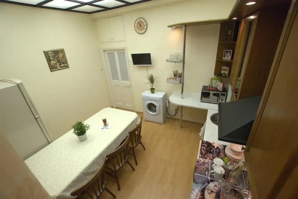 Hostelier on Belorusskaya Mini Hotel