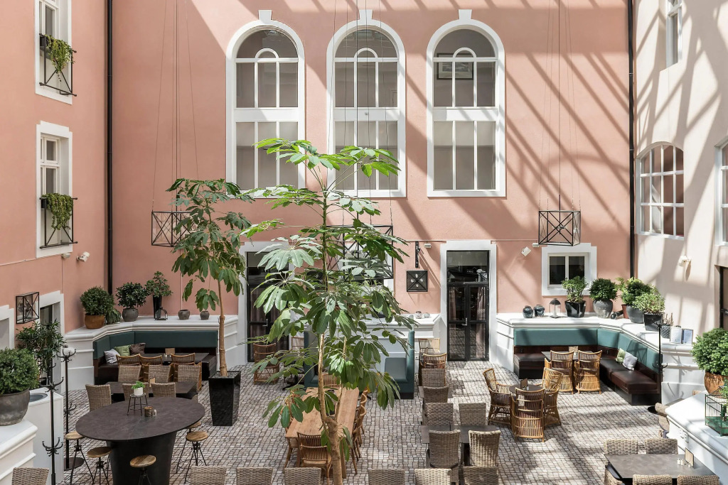 Home Hotel Victoria