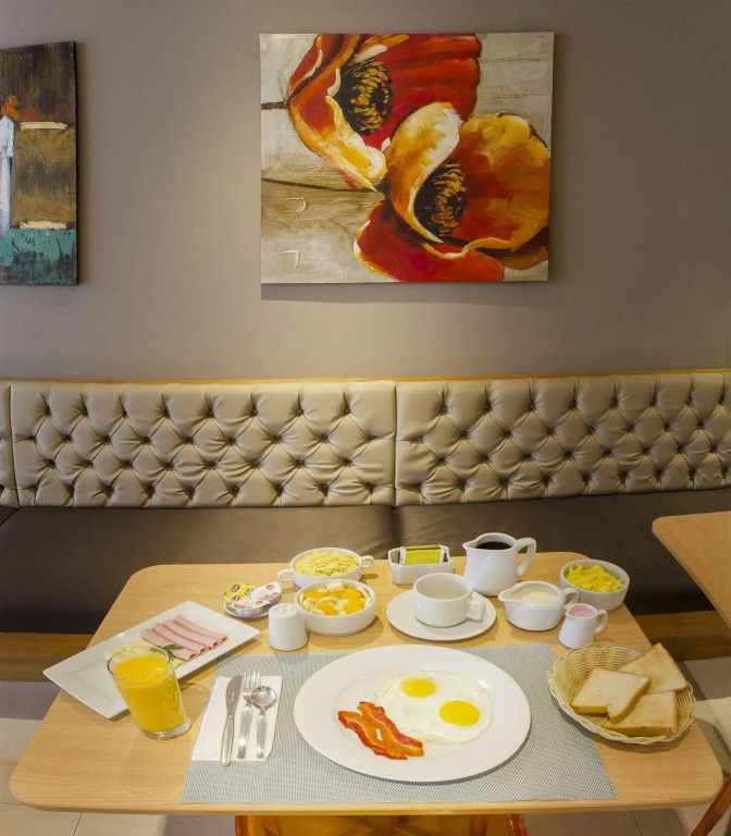 Sm Hotel And Business