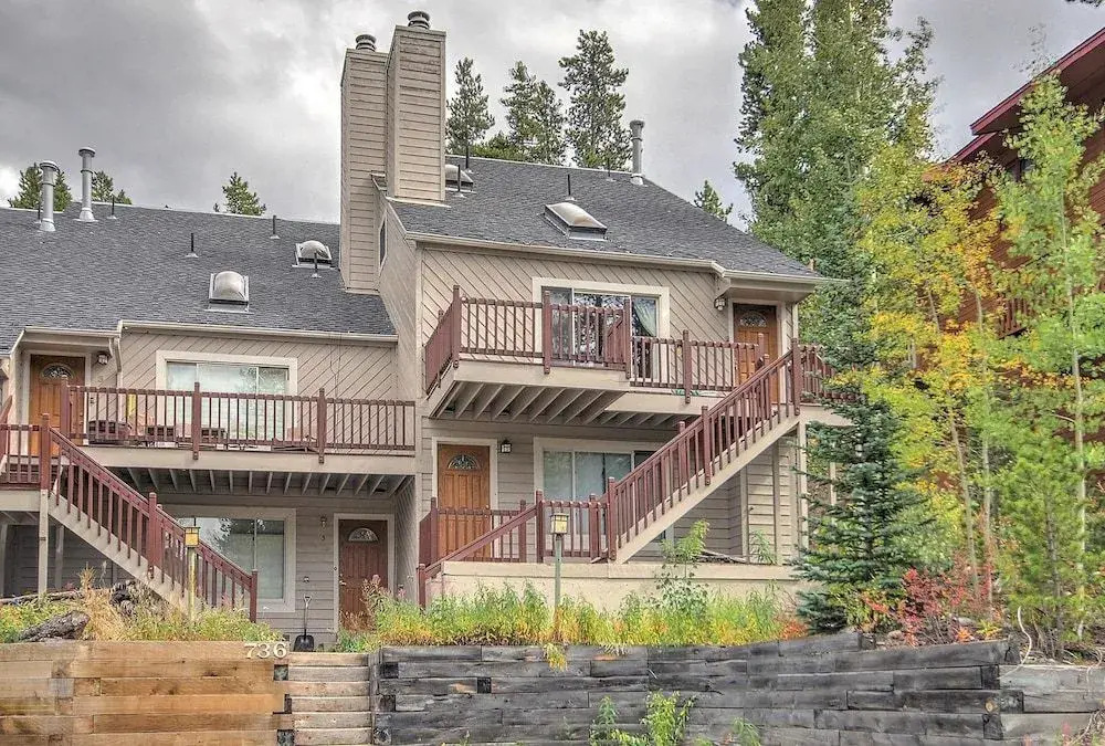 Sundance 4 3 Br townhouse by RedAwning
