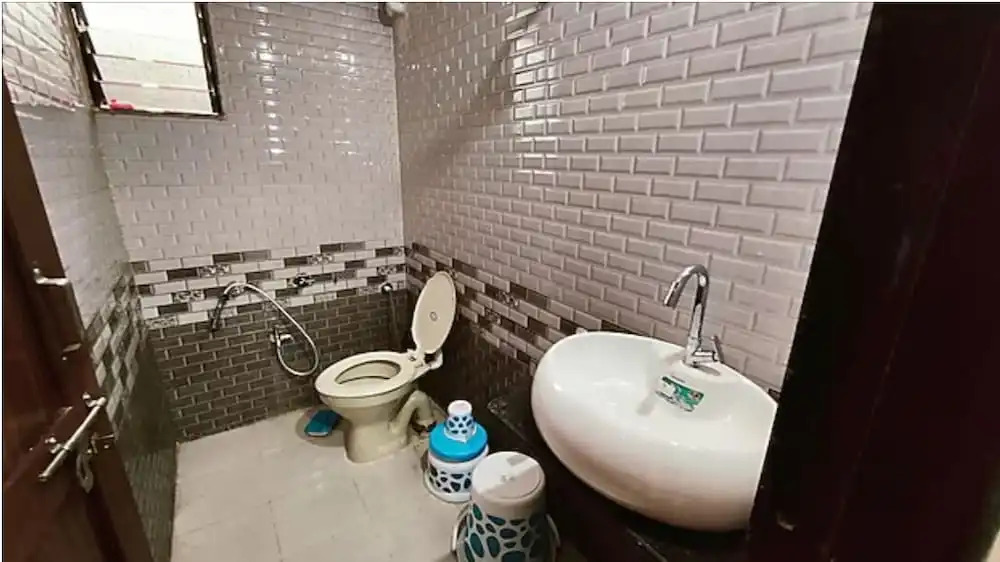 Hotel Tulsi Inn