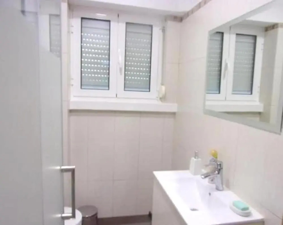 Apartment With 2 Bedrooms in Almada, With Enclosed Garden and Wifi - 8