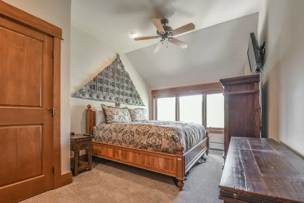 Lone Eagle 3051 by SummitCove Vacation Lodging