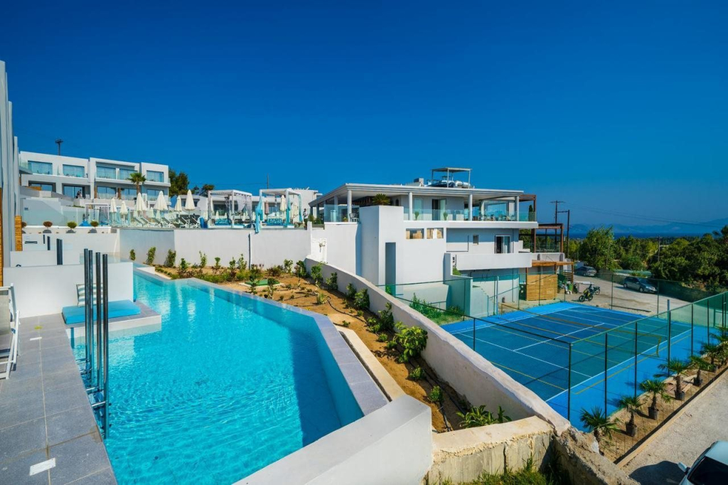 HARMONY CREST RESORT & SPA Adults Only