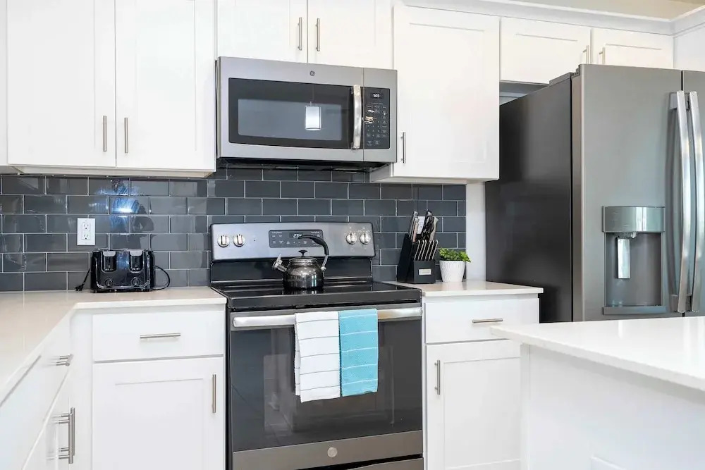 Stylish 2Br Condo By Disney Storey Lake 306 4731