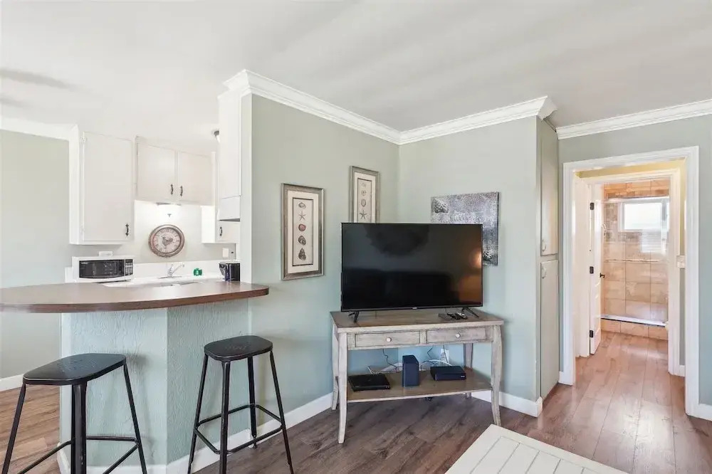 1 Bed Beach Condo #131 1 Bedroom Condo by Sunset Shores Condominiums