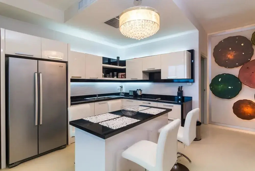 Kh2605 - Sea-view Penthouse in Karon Walk to Beach Restaurants Bars Shops