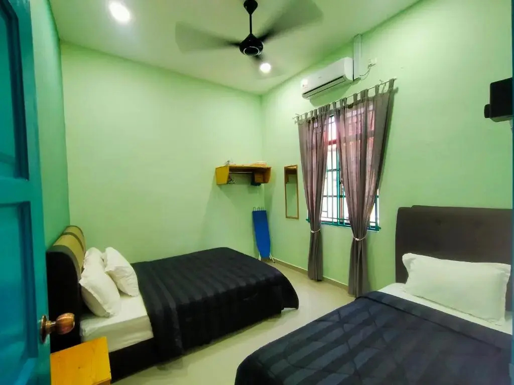 anjung ara suites and roomstays