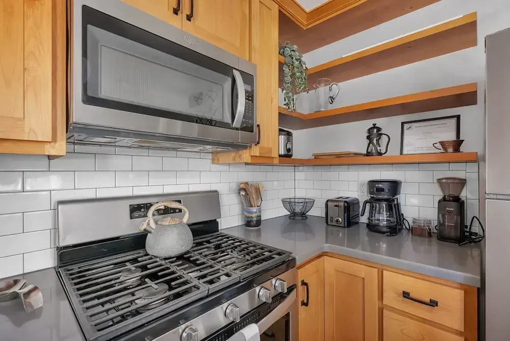 Modern 2bd Cabin With Stunning Views of Bass Lake
