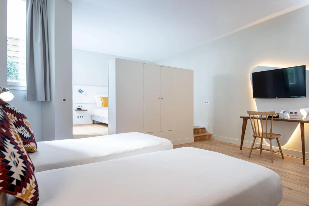 Hotel Magenta 38 by Happyculture