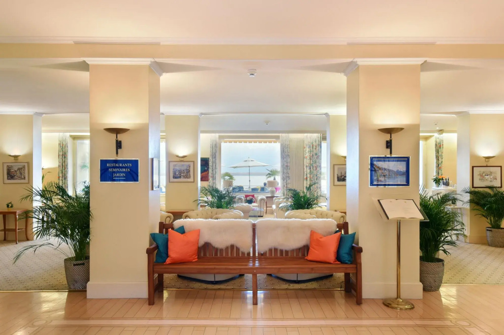 Golf Hotel René Capt