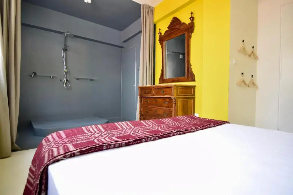 Central apts with Acropolis views - PK building