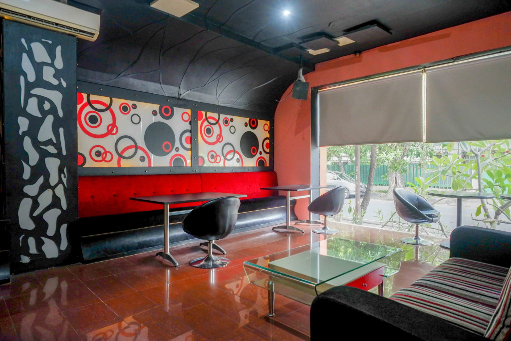 Sans Hotel International Surabaya