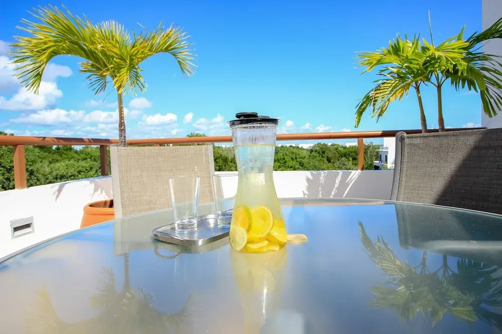 Rooftop Hot Tub Penthouse by Olahola