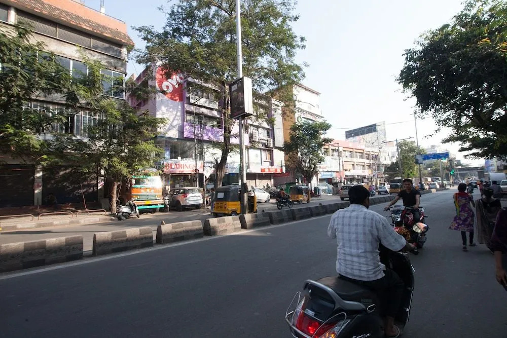 Super Hotel O MG Road Raniganj Formerly Holiday Hotel