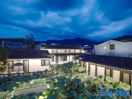 Hongcun Hetang Moonlight Luxury Homestay