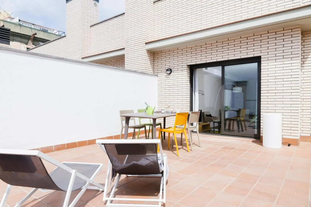 Feelathome Plaza Apartments