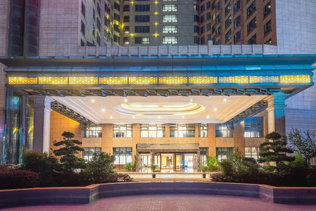 Puhua Hotel