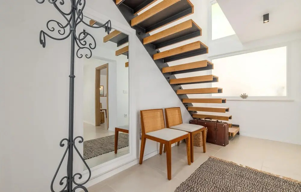 Beautiful Home in Labin With 6 Bedrooms, Private Swimming Pool and Outdoor Swimming Pool