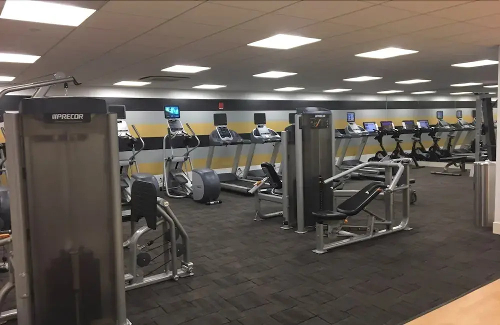 Cook City Suites - 1616 Walnut Street