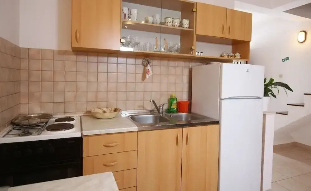 Neda - Perfect Location & Free Parking - A3