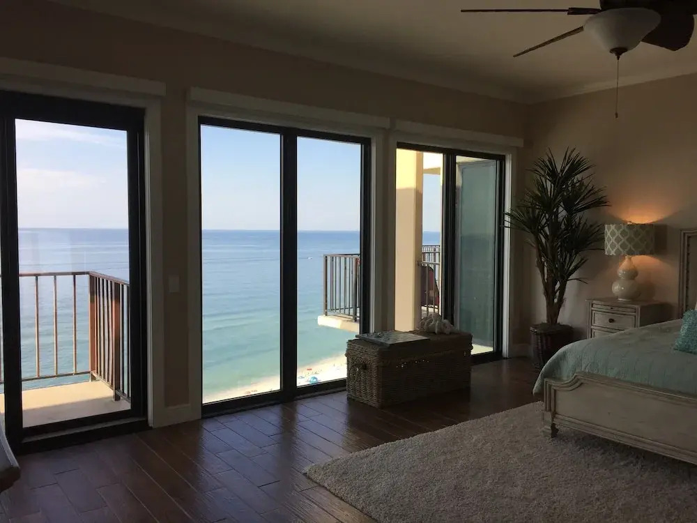 Phoenix 1154 Penthouse