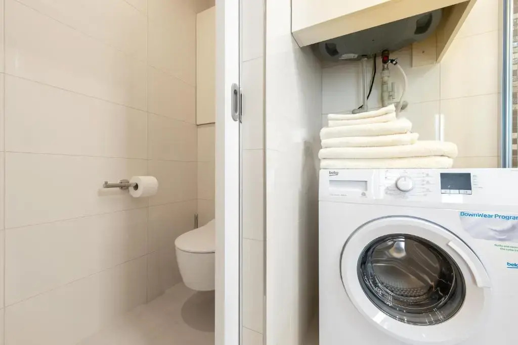 COZY&QUIET apartment with A/C in city centre