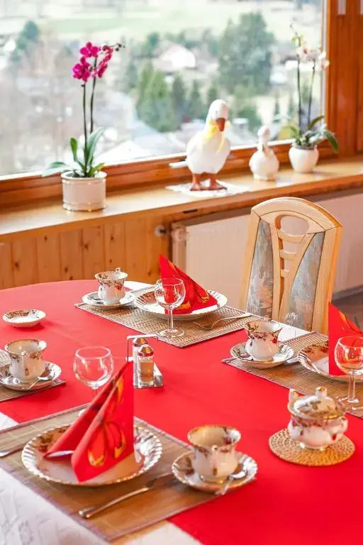 Auerhahn Bed and Breakfast - Black Forest - Waldhotel