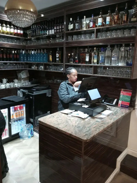 NO.1 HOTEL