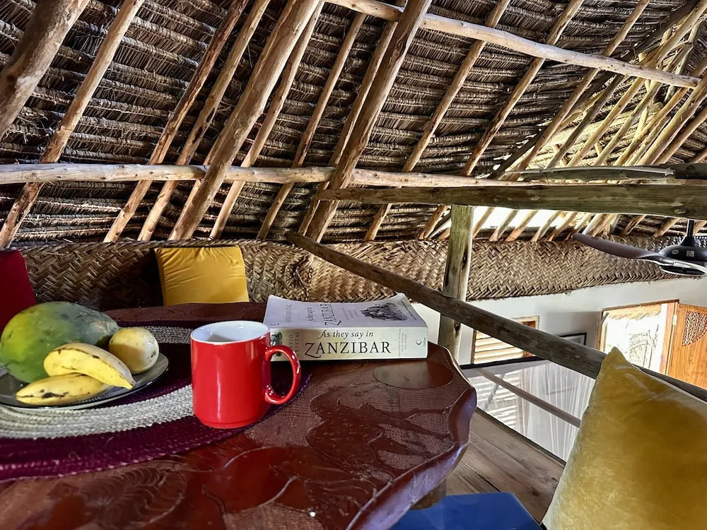 Kameleon Blue Arts Lodge