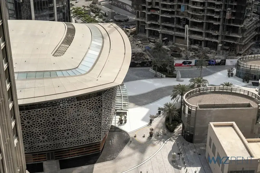 Posh 2 BR in Address Opera Mall Access