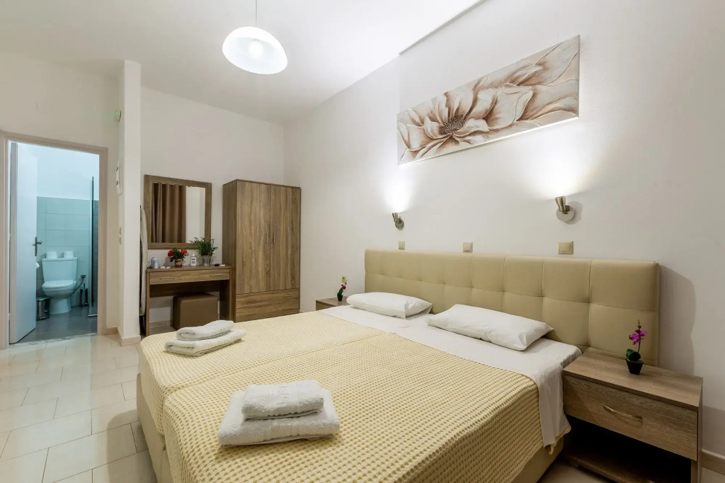 Villa Maroula