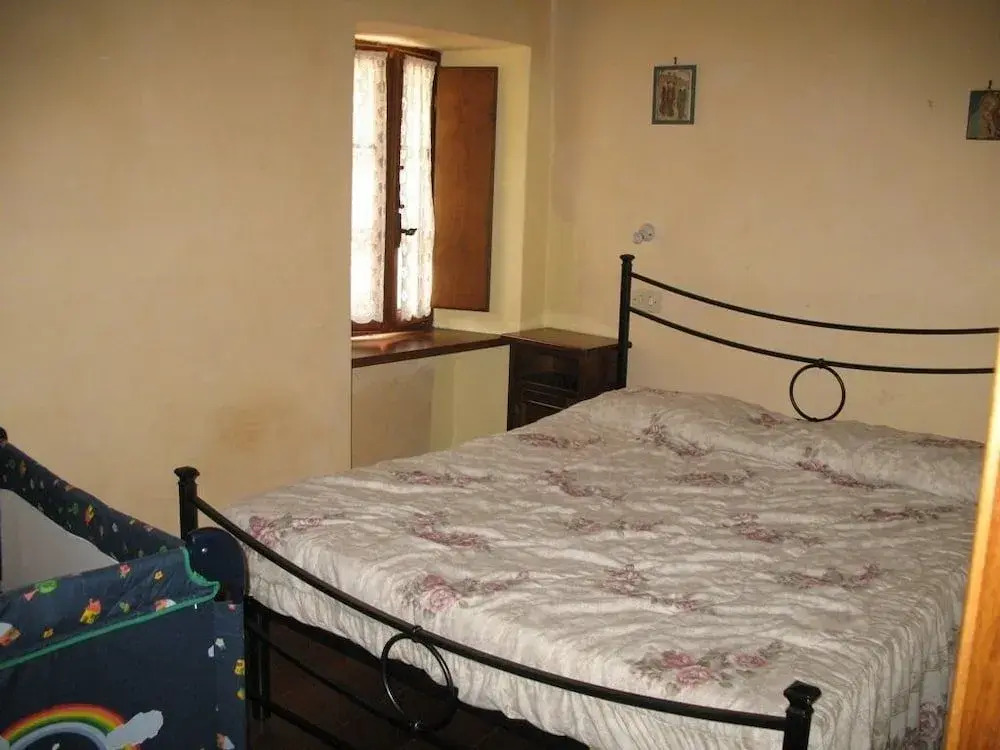 Borgo Isola Santa