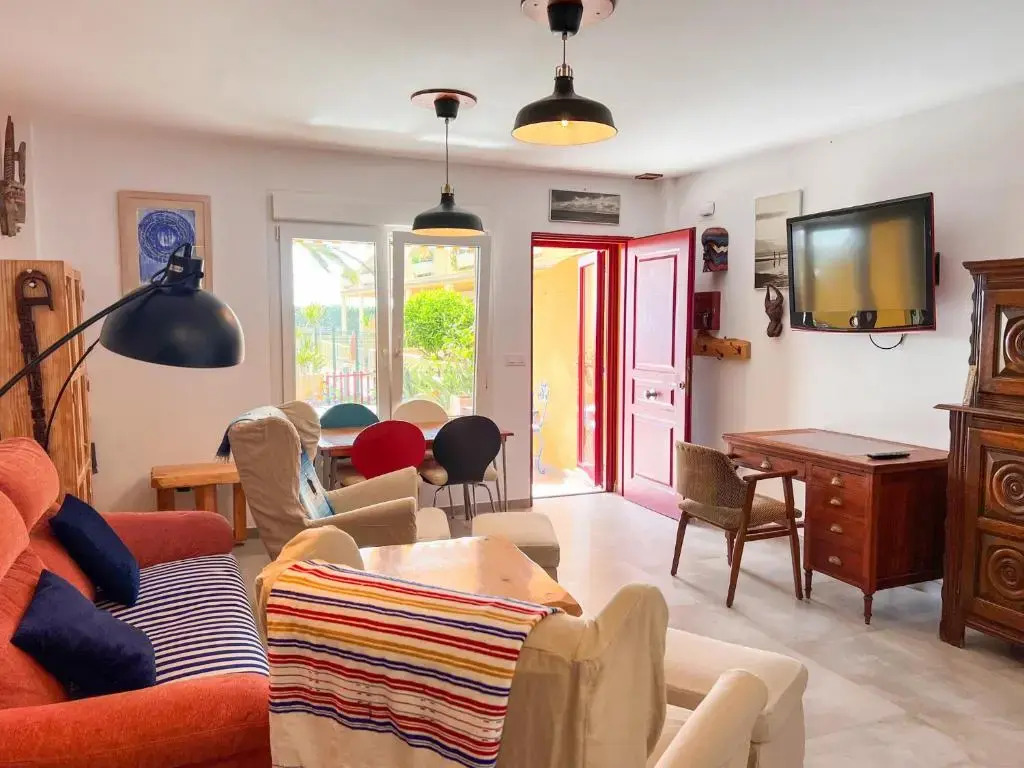 Tarifa Cozy House, Beach Front, Pool, Wifi