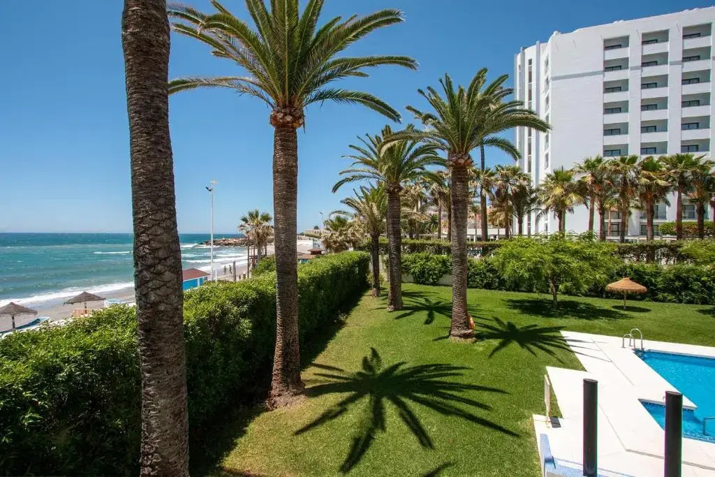 Apartamento en Edificio Torresol, 1ª linea de playa en Nerja
