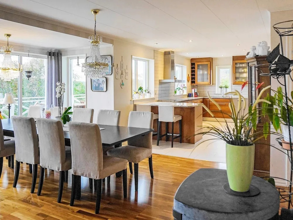 5 person holiday home in KLÖVEDAL