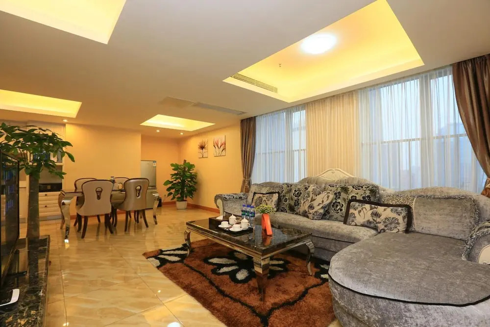 YOYO International Apartment