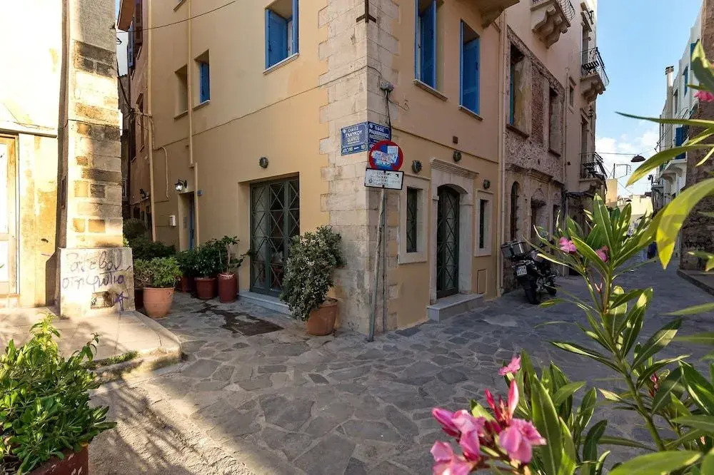 Casa di Elena Venetian Old Town Home
