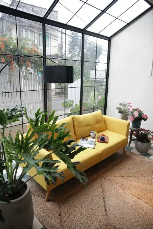 Vi-la Homestay Café