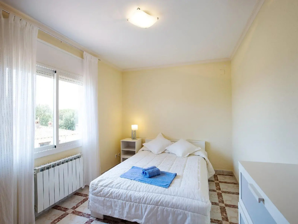 Bell Lloc 02 - Three Bedroom