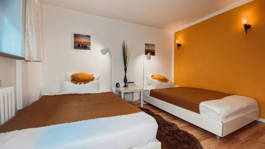 Villa Herkules - privates Apartment am Waldrand mit Smart TV und kostenlosen Parkplätzen
