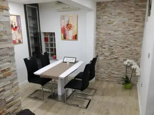 Apartment Goran