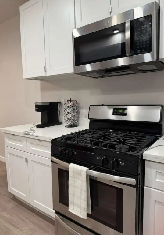 OneLuxStay Coastal 2BR Near Beach