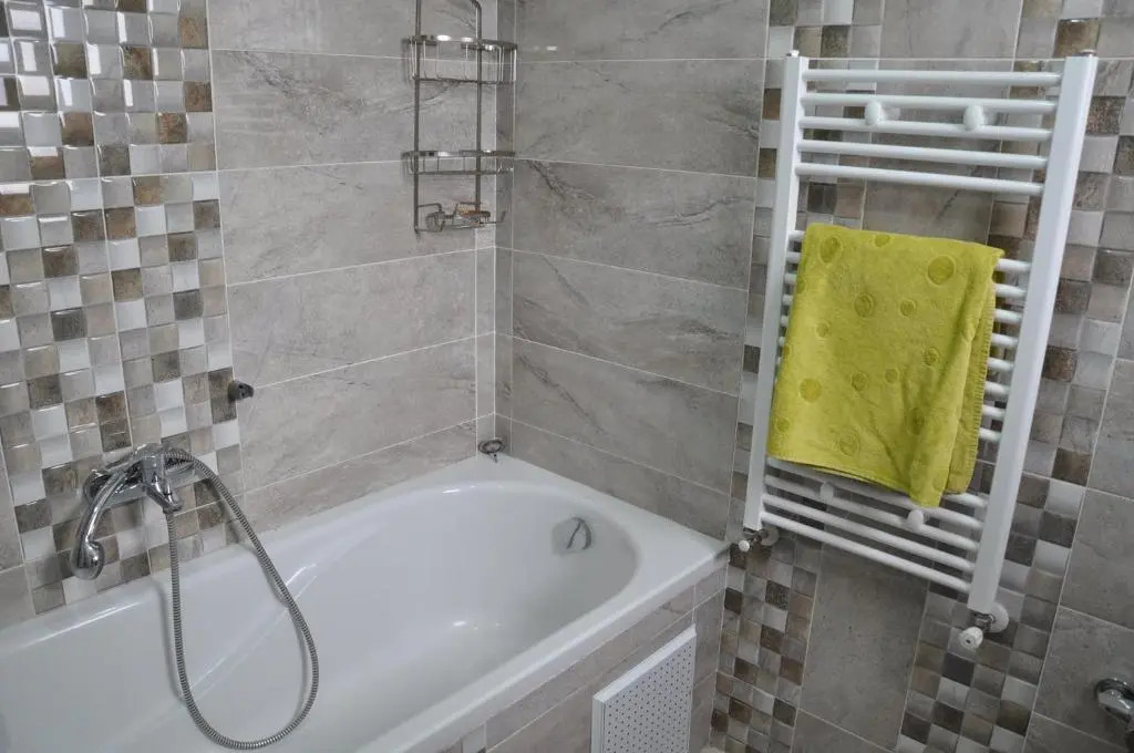 Neue Wohnung, ruhig, 150 m vom Strand, free Wi-Fi