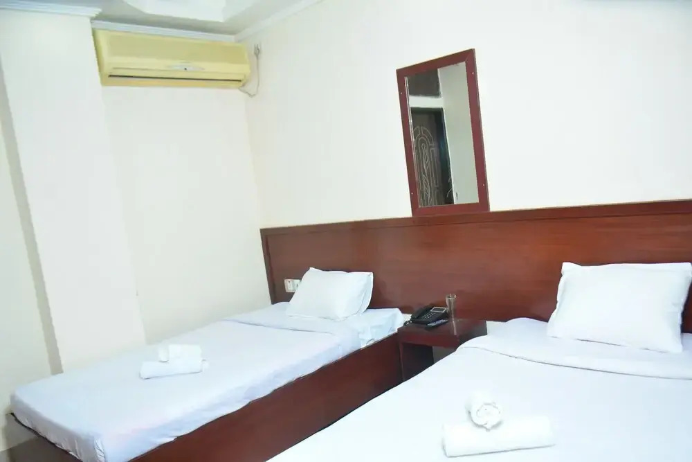 Hotel 24 Inn Residential