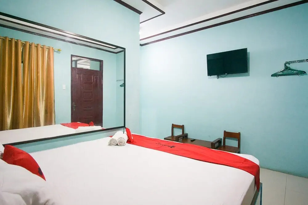 RedDoorz near Mikie Holiday Funland Berastagi