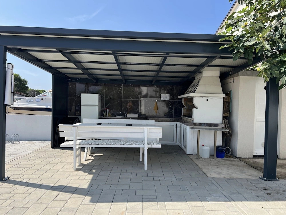Apartment Lavaran 1 in Vir