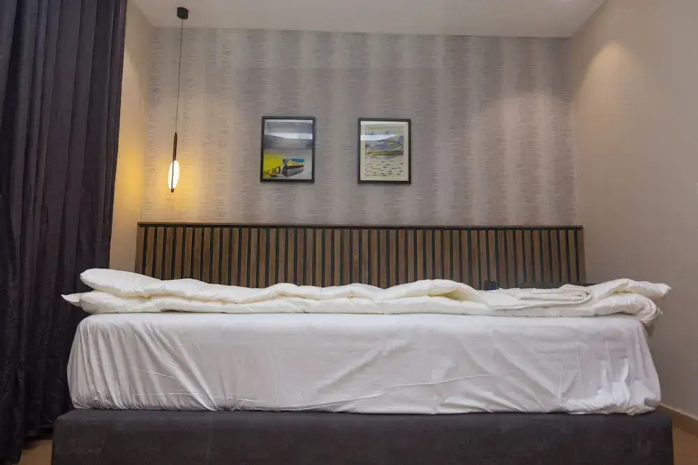 Grayville Hotels and Bistro