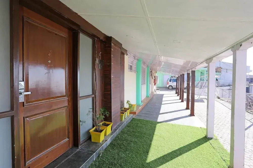 OYO Flagship 22884 Hotel Shingar